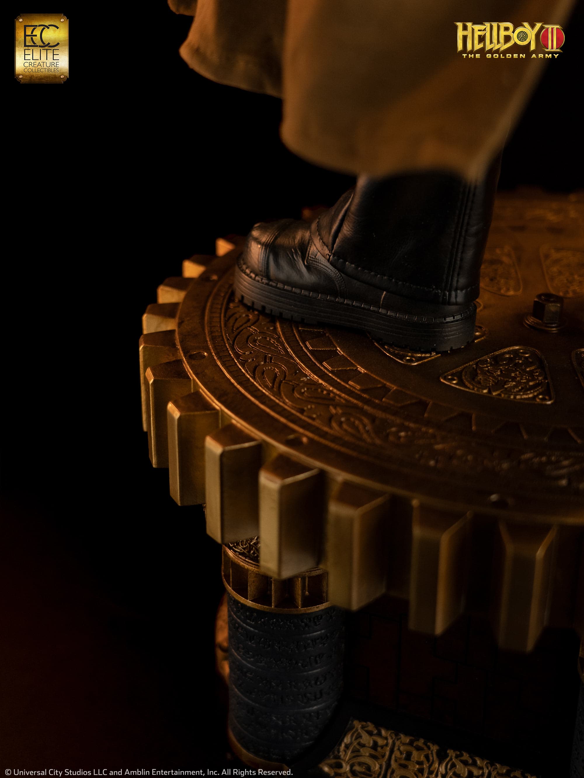 Hellboy 1/3 Scale Maquette — Collectibles by Mony Cazamea — View 12